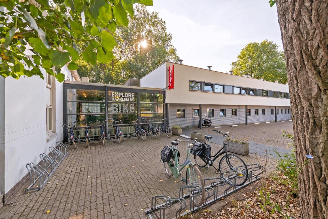 Stayokay Hostel Haarlem Bagian luar foto