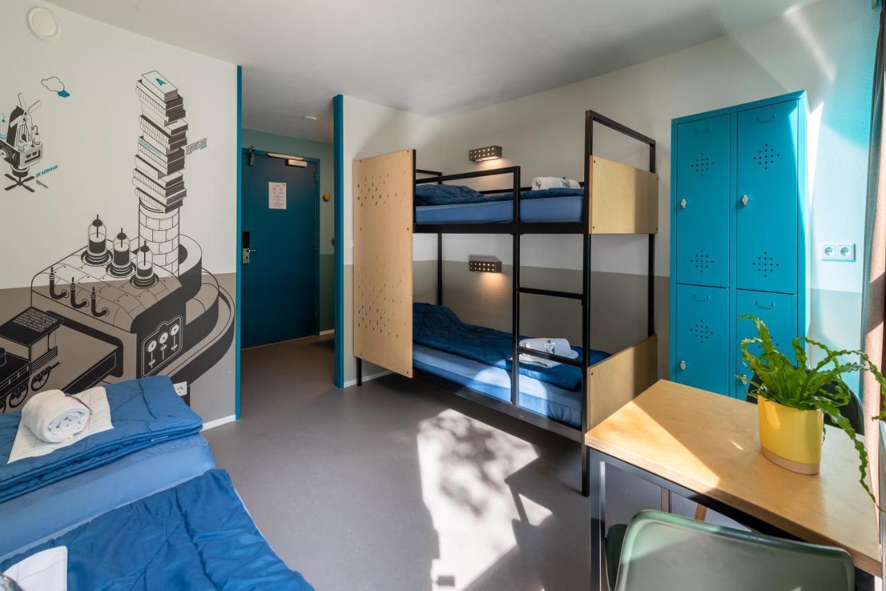 Stayokay Hostel Haarlem Bagian luar foto