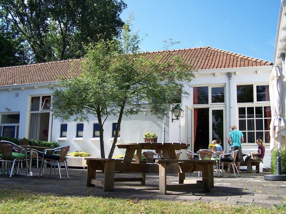 Stayokay Hostel Haarlem Bagian luar foto