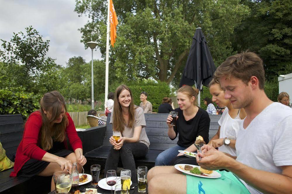 Stayokay Hostel Haarlem Bagian luar foto