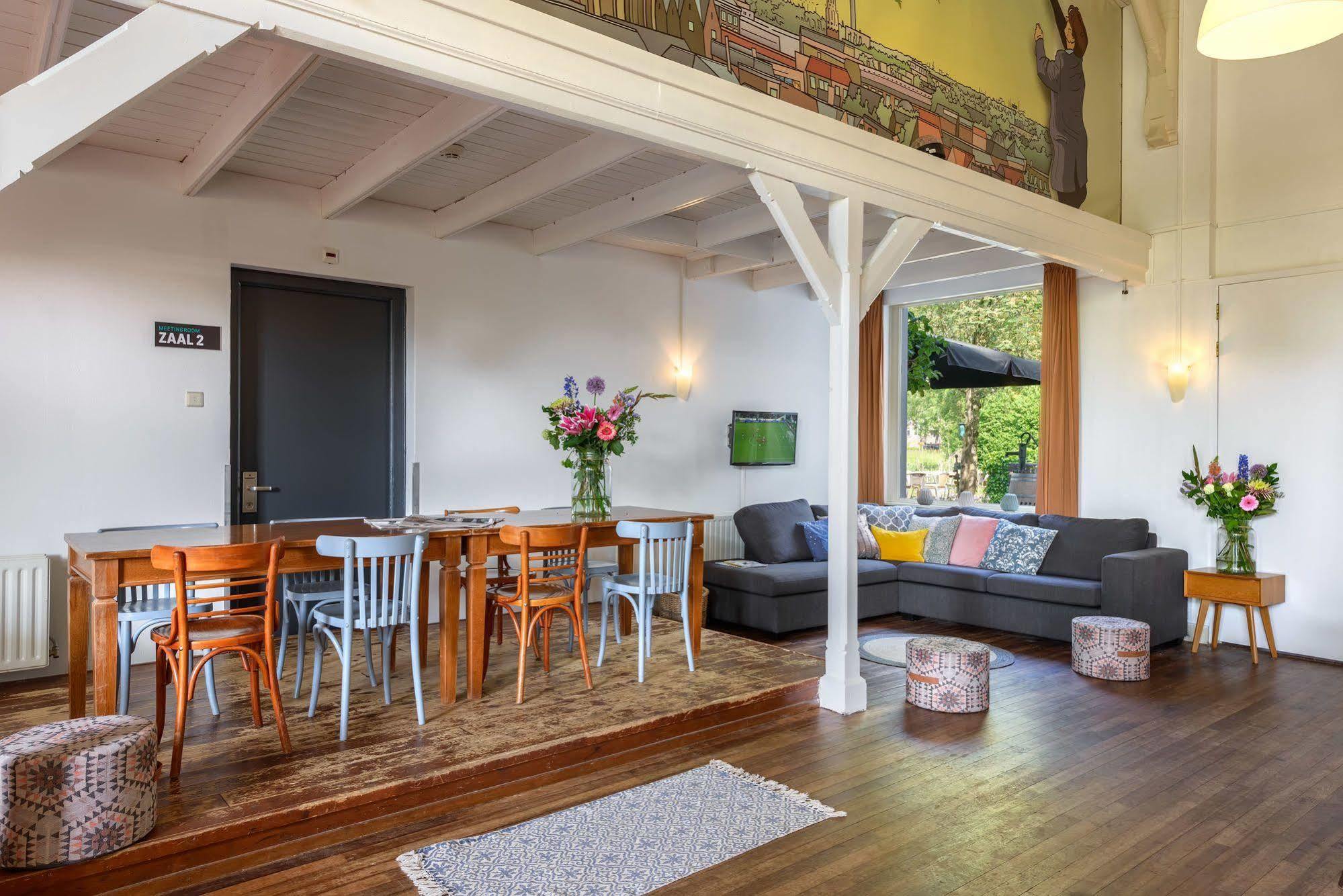 Stayokay Hostel Haarlem Bagian luar foto